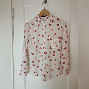 CBRL button up kiss mark long sleeve shirt women's Medium